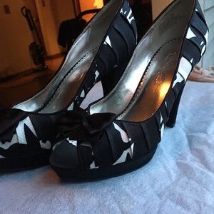 Shadow heels by Michaelangelo